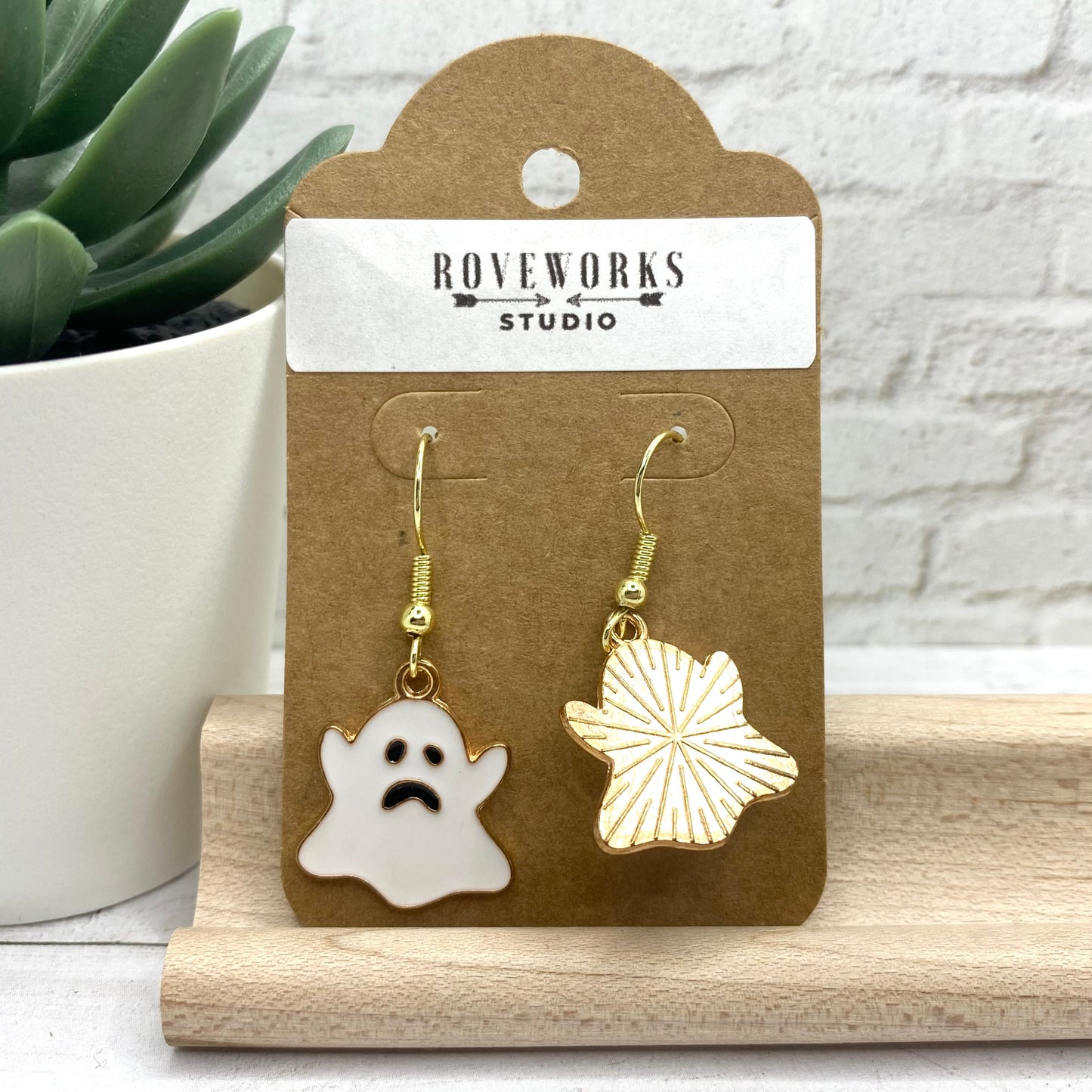 SPOOKY GHOST Earrings