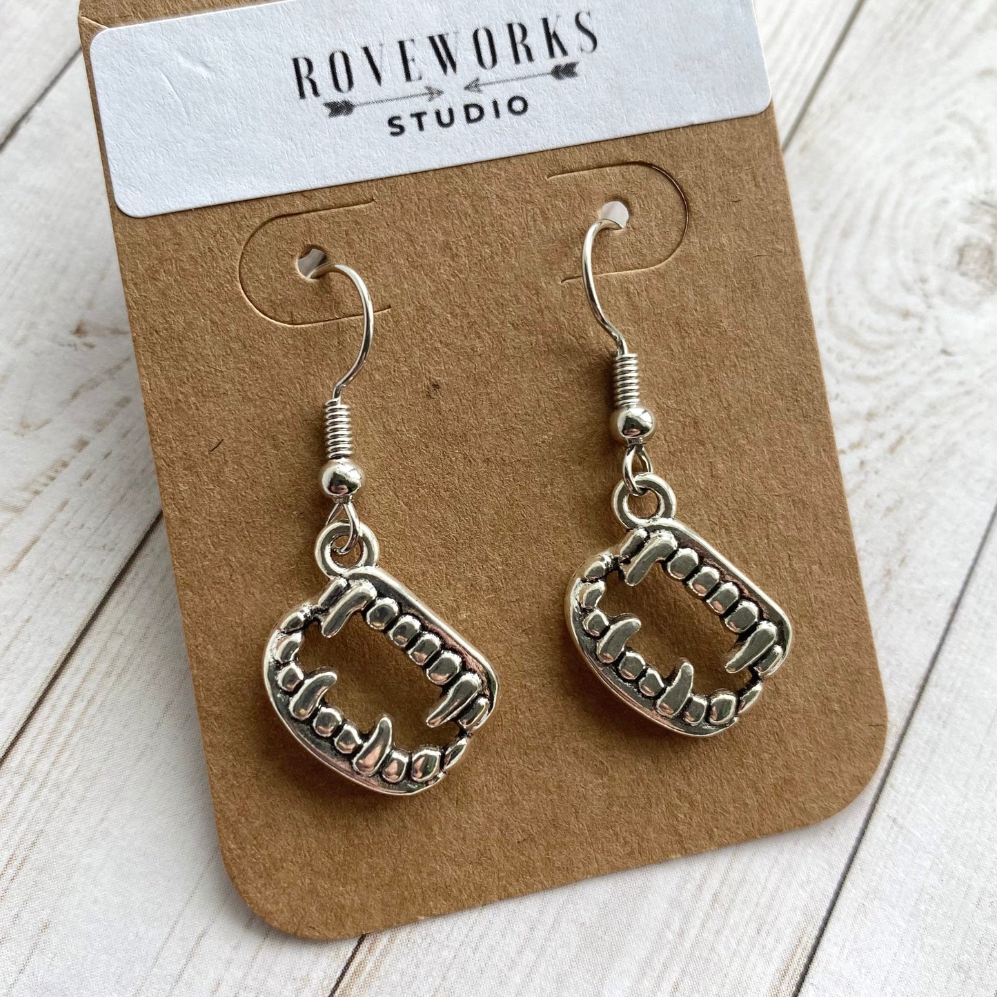 HALLOWEEN FANG Earrings