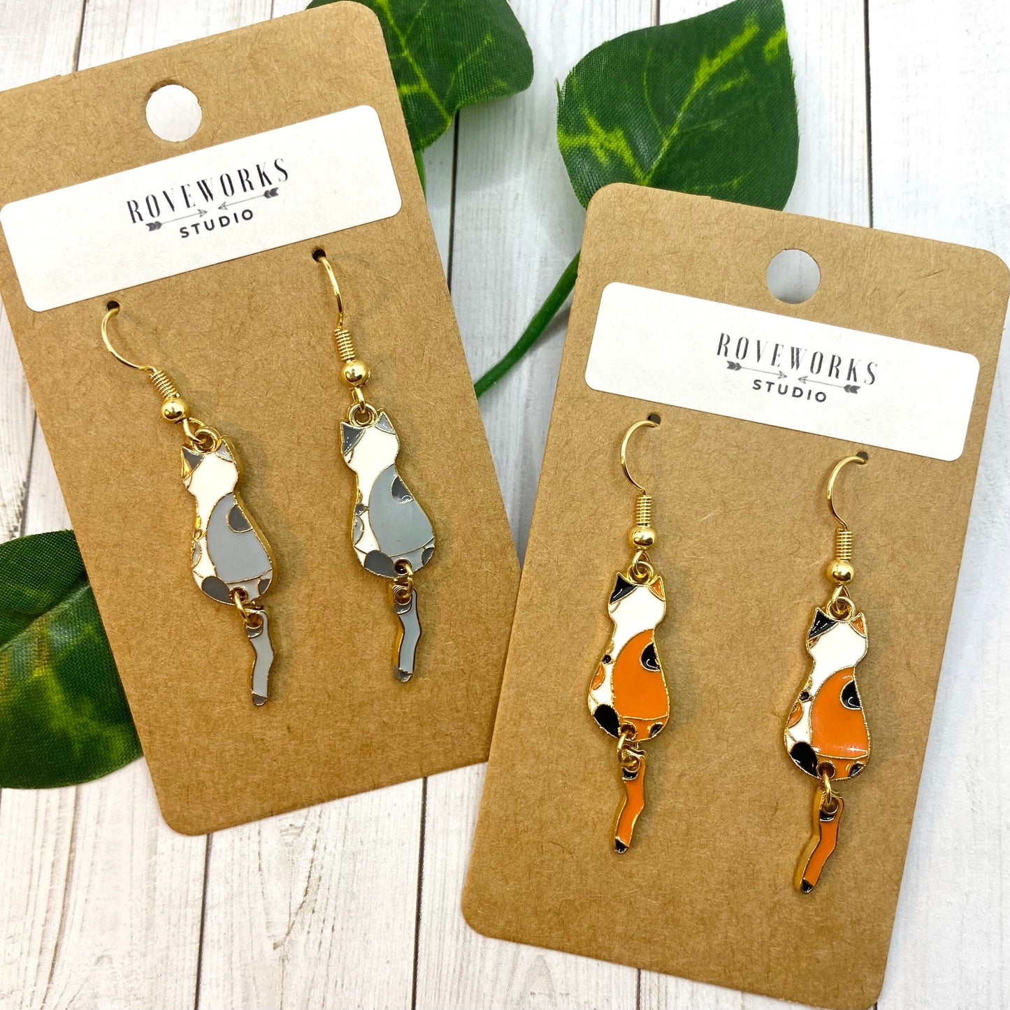 WIGGLEY TAIL CAT Earrings