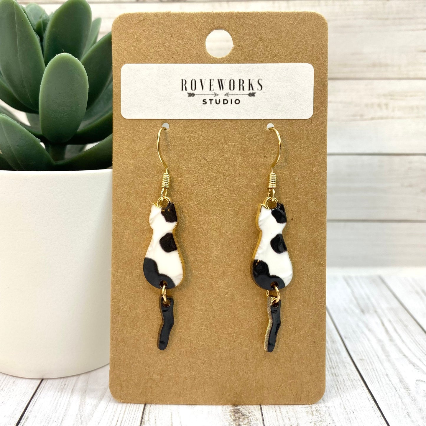 WIGGLEY TAIL CAT Earrings