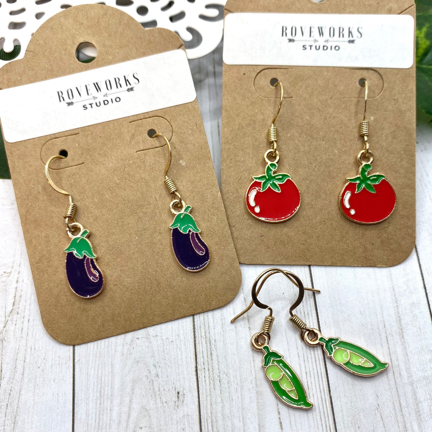 VEGETABLE EARRINGS - Eggplant & Peas