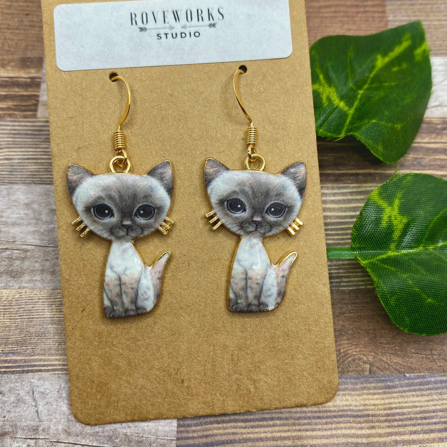 SITTING PRETTY Dangley Cat Earrings