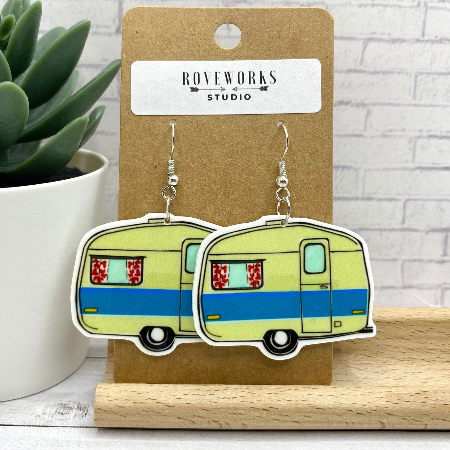 HAPPY CAMPER Vintage Trailer Earrings