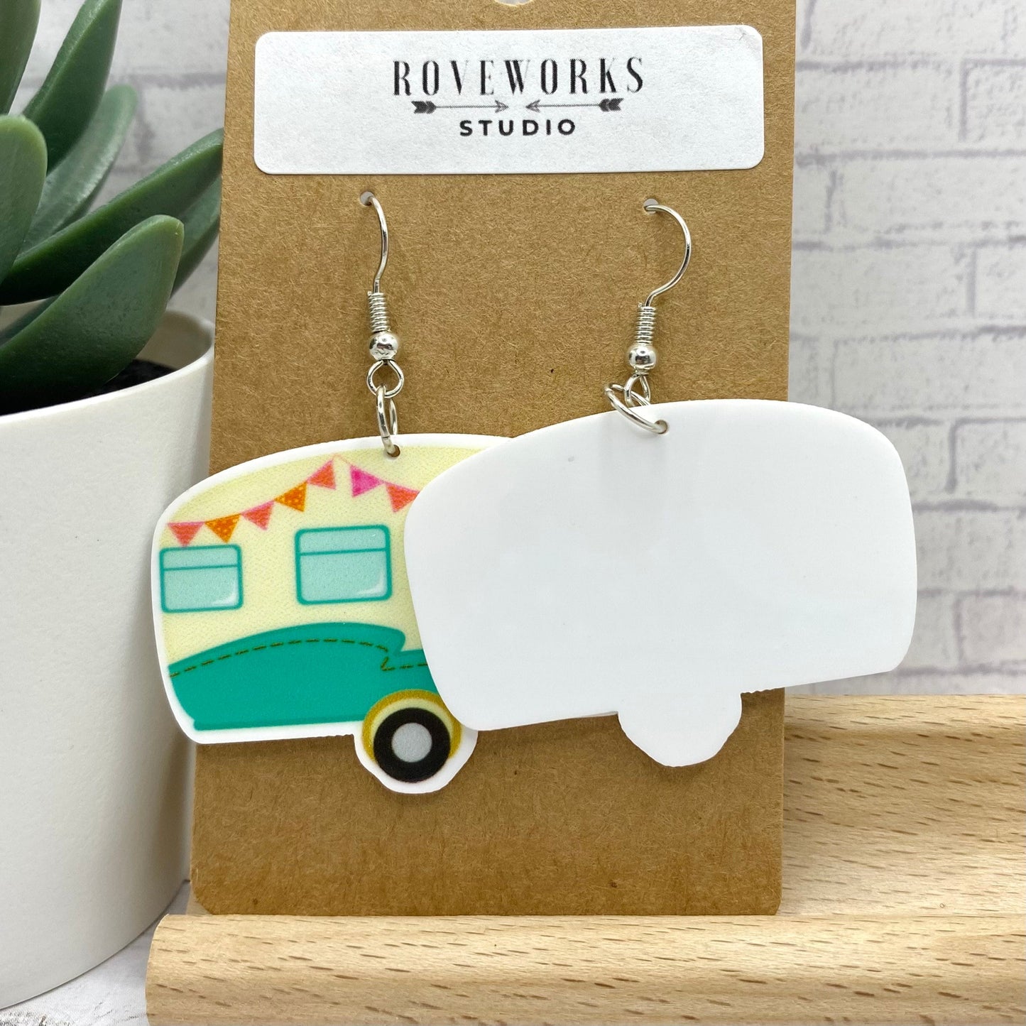 HAPPY CAMPER Vintage Trailer Earrings