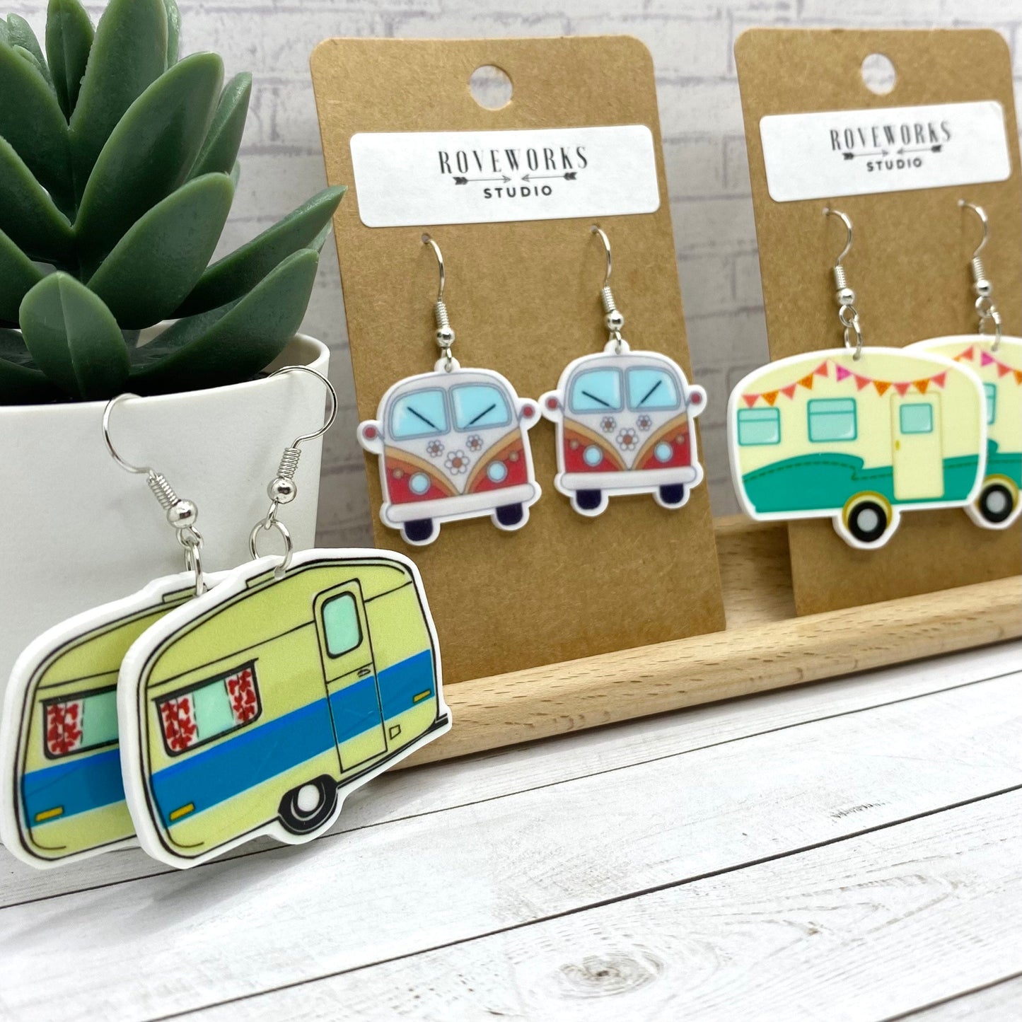 HAPPY CAMPER Vintage Trailer Earrings