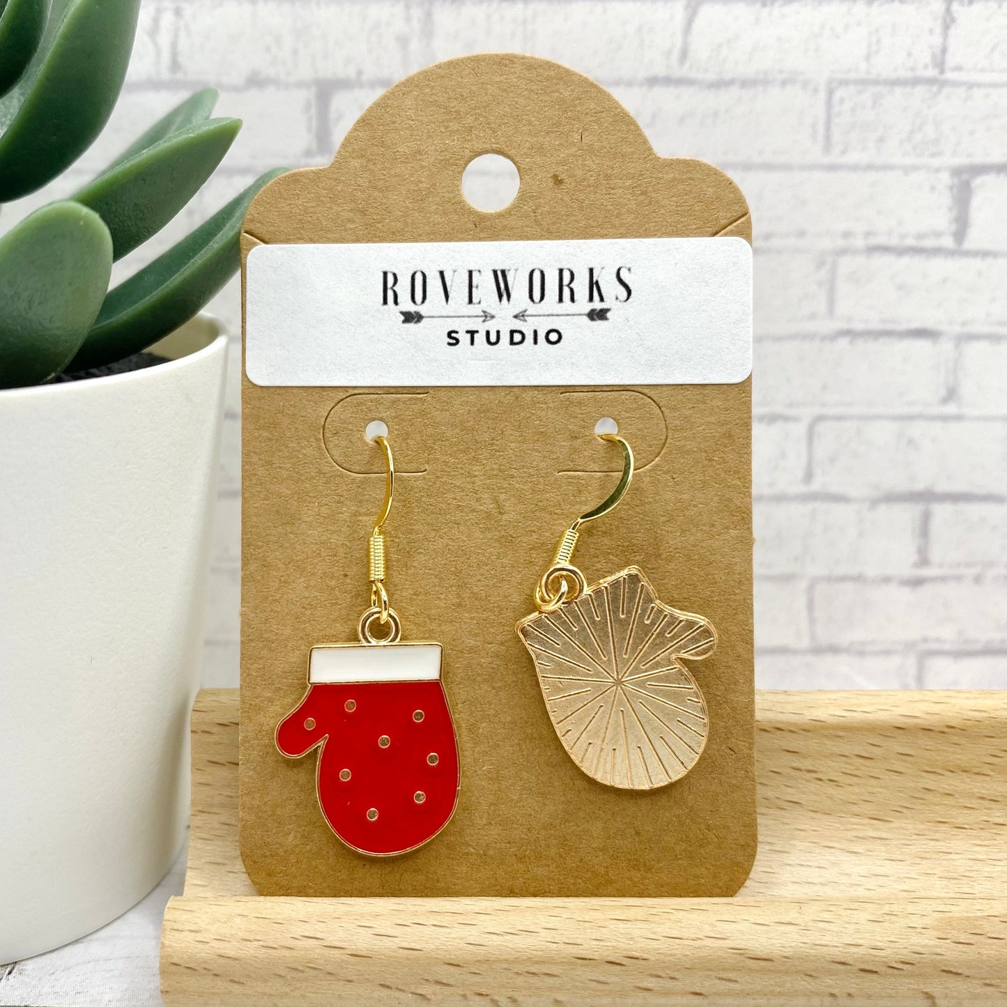 CHRISTMAS MITTENS Earrings