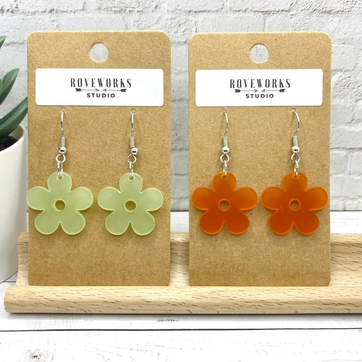 Retro DAISY FLOWER Colorful Earrings