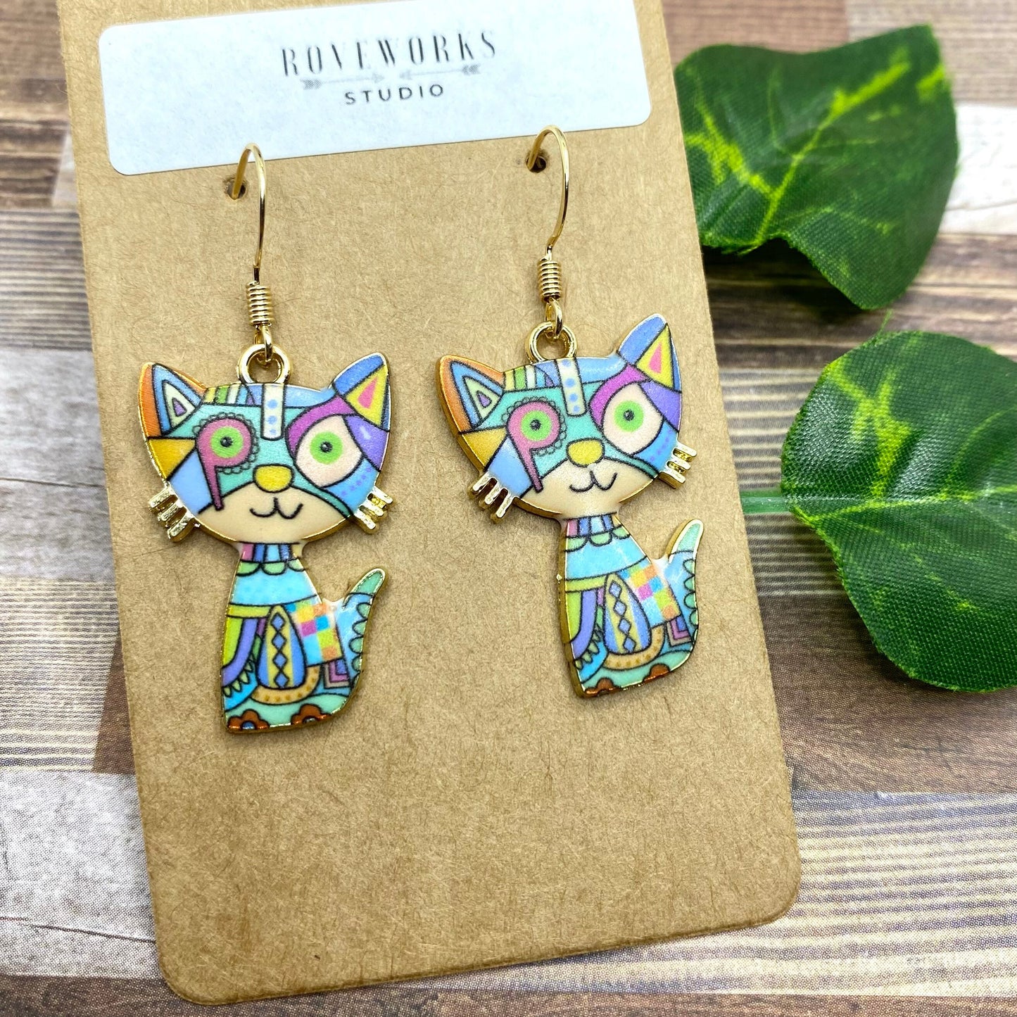 SITTING PRETTY Dangley Cat Earrings