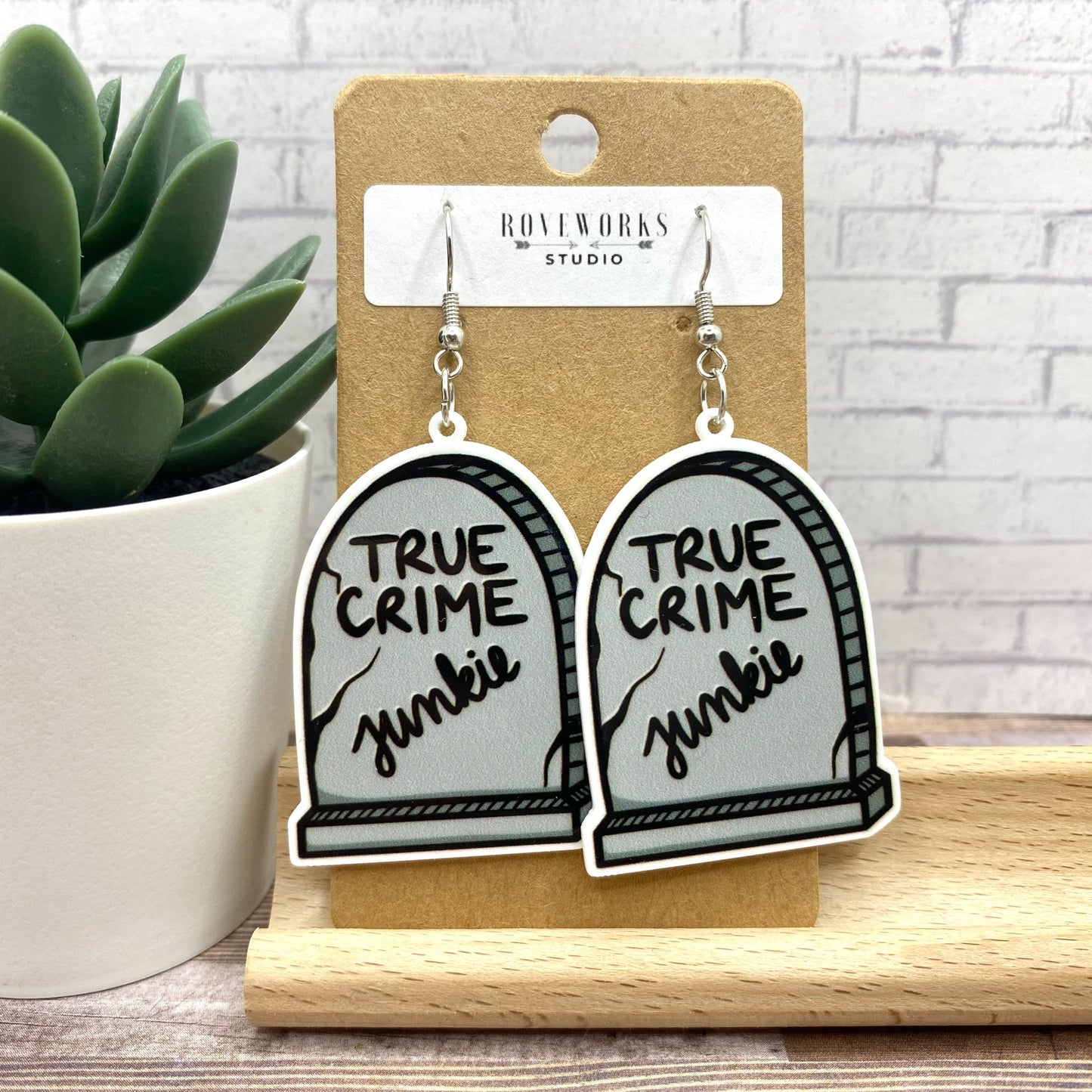 TRUE CRIME Earrings