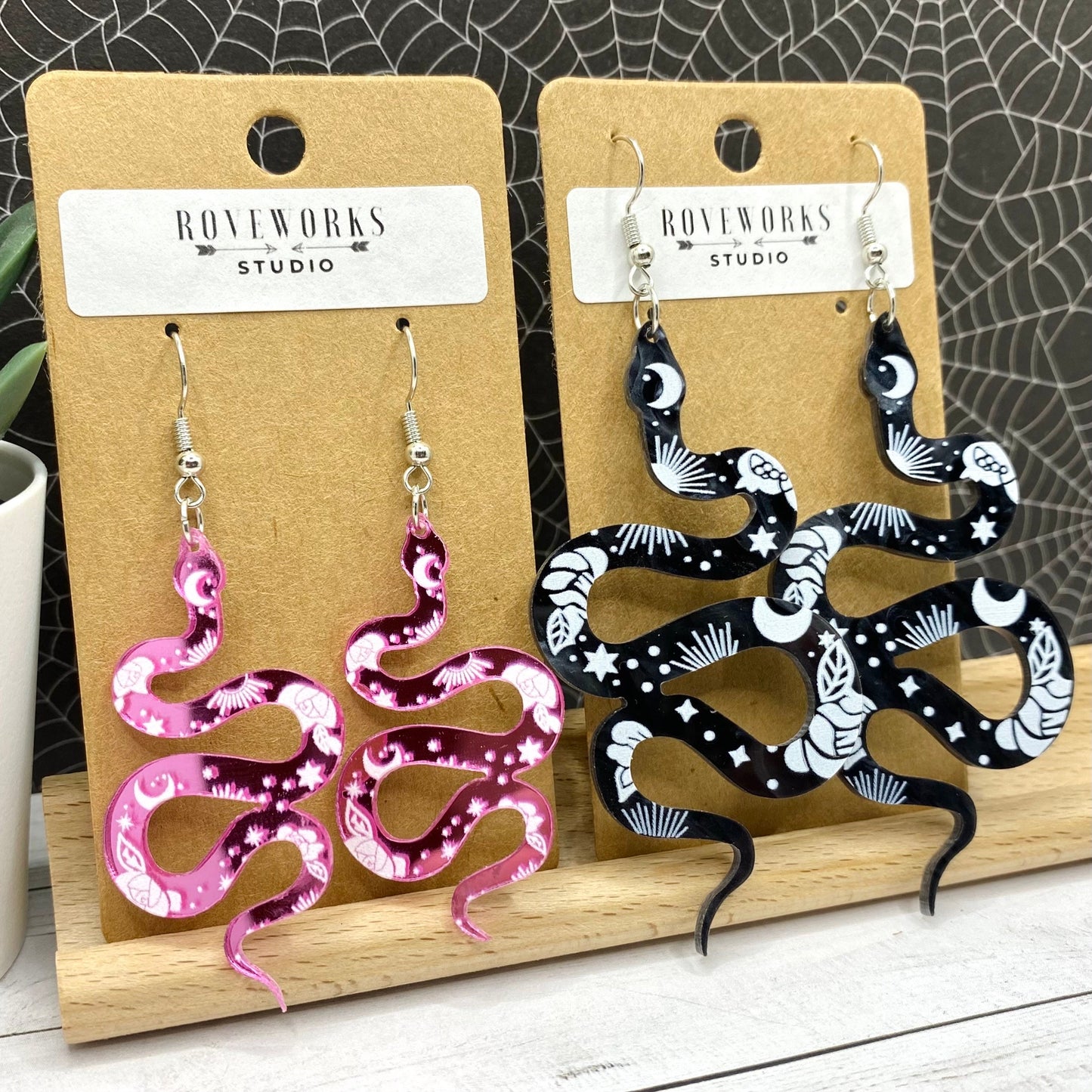 Pretty SNAKE EARRINGS